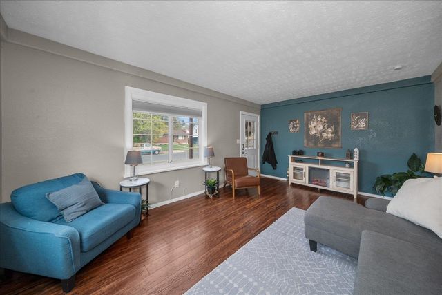 2141 W Cleveland Ave, Spokane, WA 99205