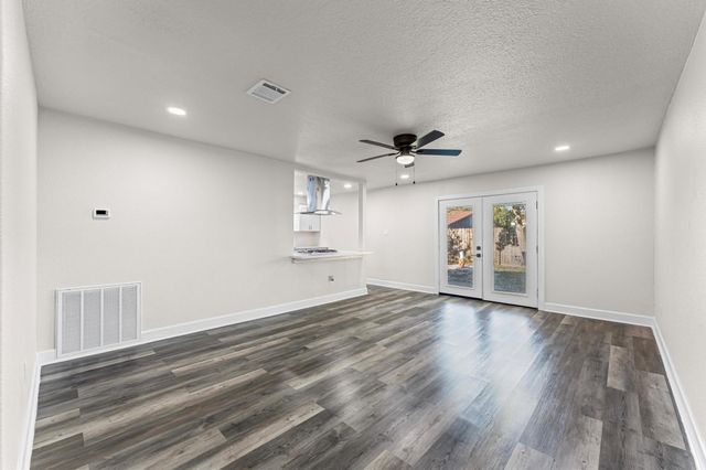 414 Harold Lane, Baytown, TX 77521