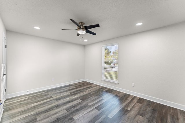 414 Harold Lane, Baytown, TX 77521