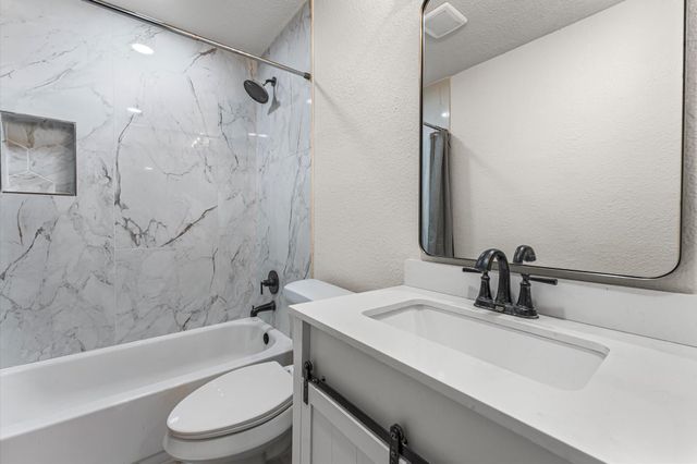 414 Harold Lane, Baytown, TX 77521