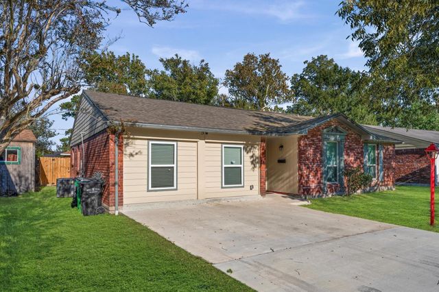 414 Harold Lane, Baytown, TX 77521