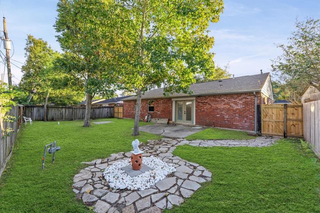 414 Harold Lane, Baytown, TX 77521