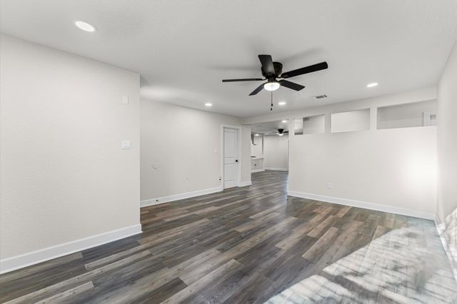 414 Harold Lane, Baytown, TX 77521