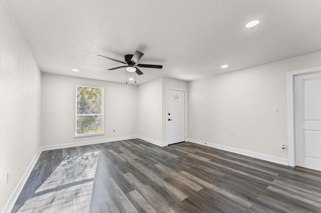 414 Harold Lane, Baytown, TX 77521