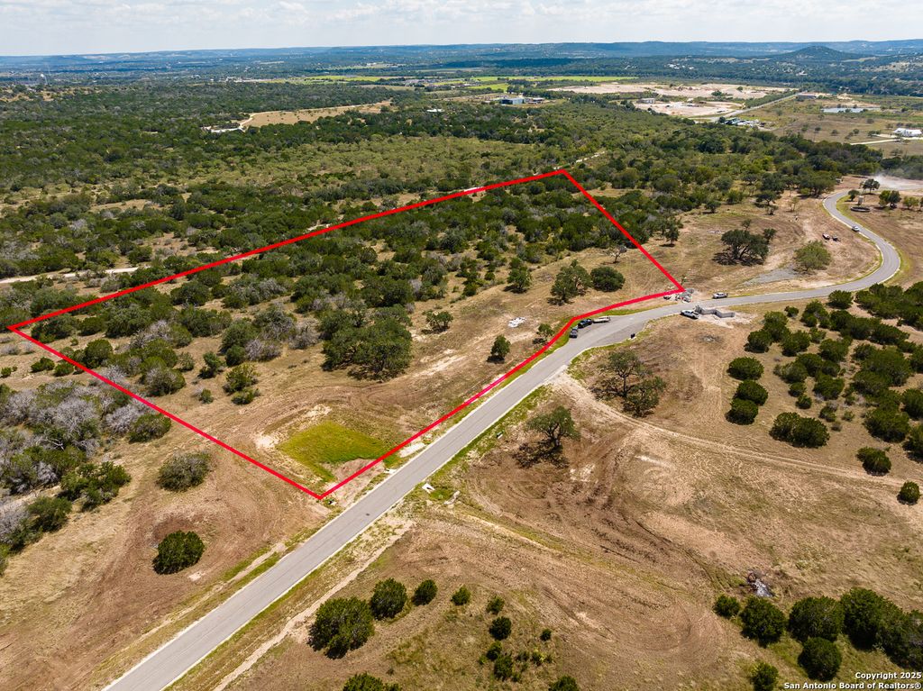 173 Dark Sky Path, Kerrville, TX 78028