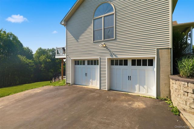 233 Devon Farms Road, Stormville, NY 12582