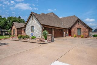 1213 Muirfield Drive, Shawnee, OK 74801