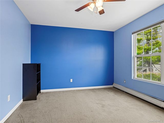250 N 5th Street, Lindenhurst, NY 11757