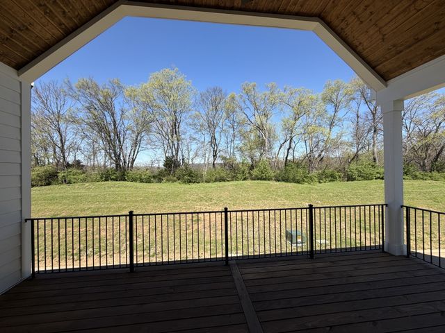 2093 Conductor Ln, Thompsons Station, TN 37179