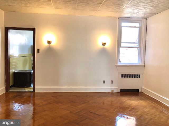 3239 WELLINGTON ST, Philadelphia, PA 19149