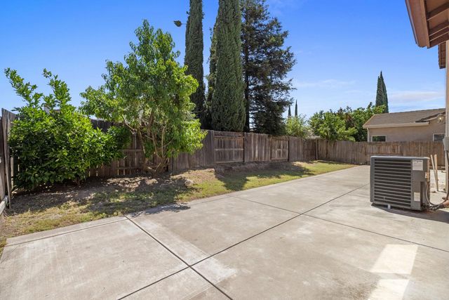 13228 Christie Falls Way, Lathrop, CA 95330