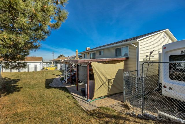 3560 S CANDIS DR, Magna, UT 84044