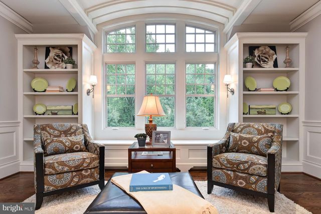 1339 HAWKIN RD, Mclean, VA 22102