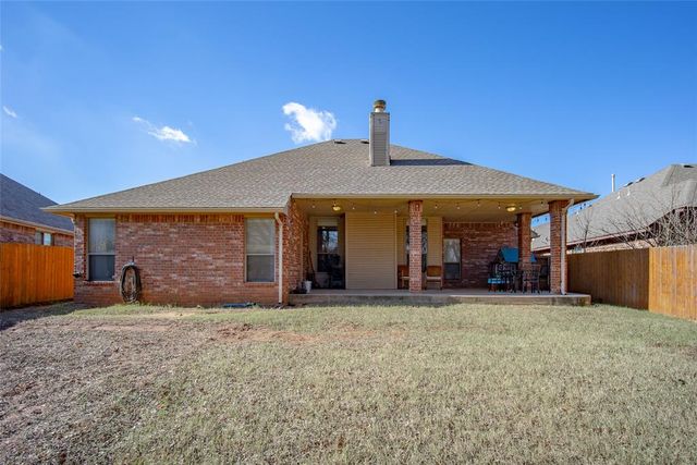 4300 Mackenzie Drive, Moore, OK 73160