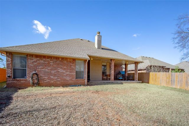 4300 Mackenzie Drive, Moore, OK 73160