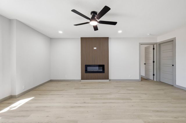 1207 Glynn Oaks Drive, Arlington, TX 76010