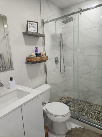 3551 SW 9th Ter 511, Miami, FL 33135