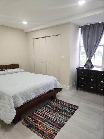 3551 SW 9th Ter 511, Miami, FL 33135