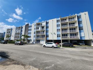 3551 SW 9th Ter 511, Miami, FL 33135