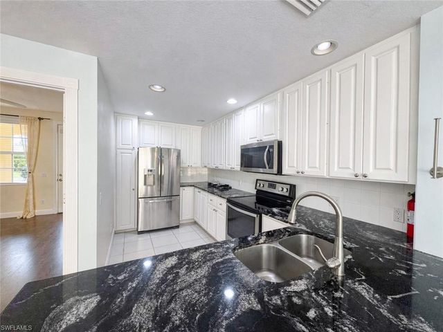 28667 Alessandria CIR, Bonita Springs, FL 34135