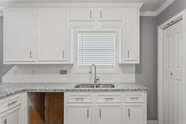 310 Lcr 470, Mexia, TX 76667