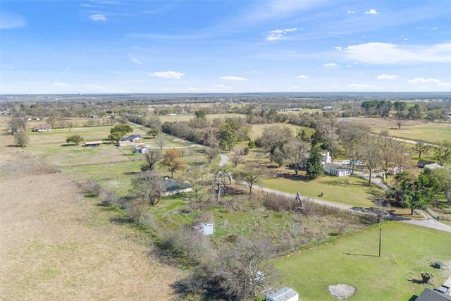 310 Lcr 470, Mexia, TX 76667