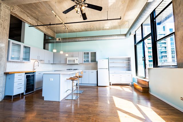 843 W Adams Street 406, Chicago, IL 60607