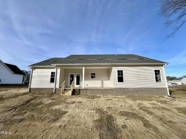 302 Creeks Edge Drive, Pikeville, NC 27863