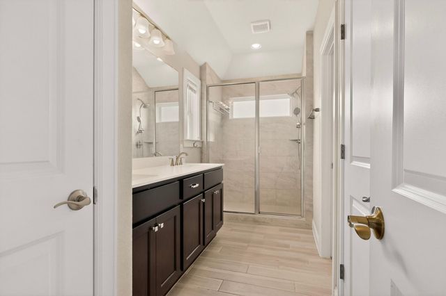 2605 Sam Bass RD 9, Round Rock, TX 78681