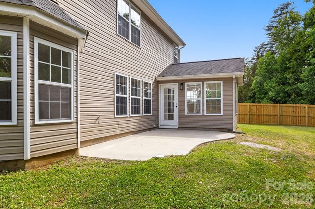 8723 Buttonwood Court, Charlotte, NC 28215