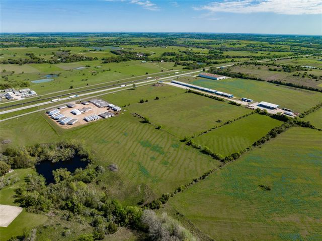 801 Huser Boulevard, Schulenburg, TX 78956