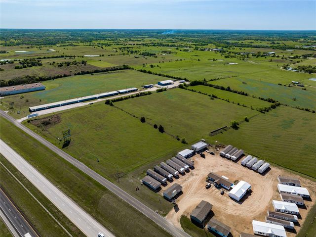 801 Huser Boulevard, Schulenburg, TX 78956