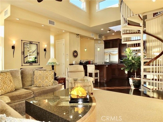 1700 Bluff Place 1, Long Beach, CA 90802