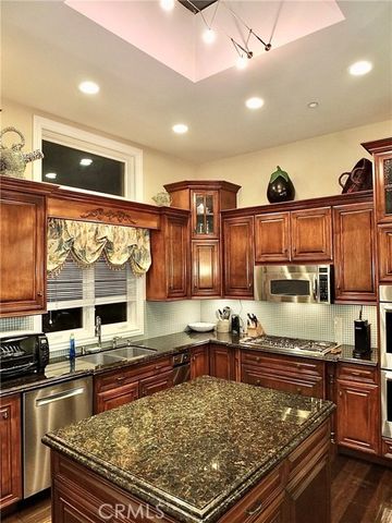 1700 Bluff Place 1, Long Beach, CA 90802