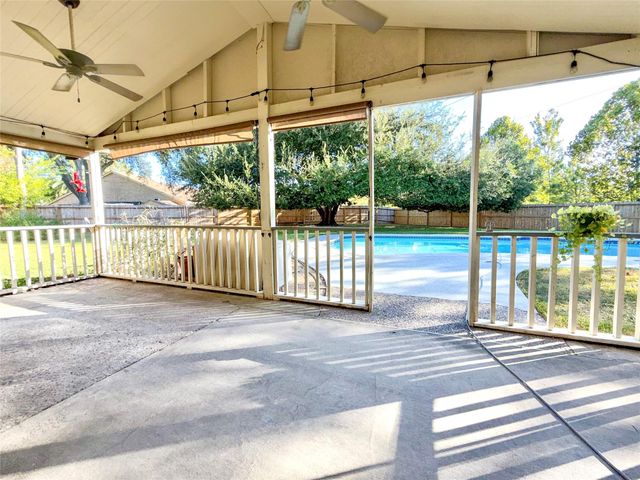 459 Village Creek Drive, Houston, TX 77598