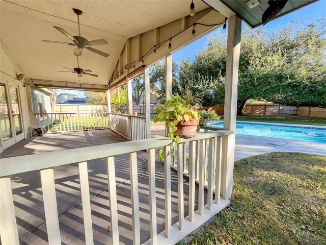 459 Village Creek Drive, Houston, TX 77598