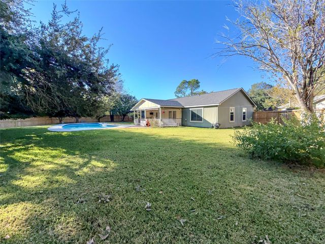 459 Village Creek Drive, Houston, TX 77598