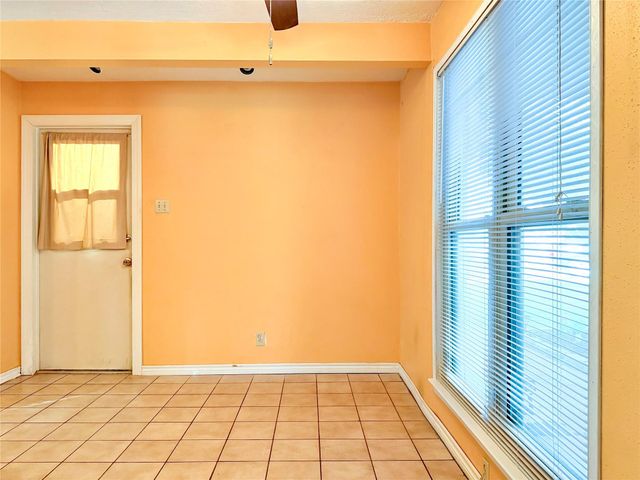 459 Village Creek Drive, Houston, TX 77598