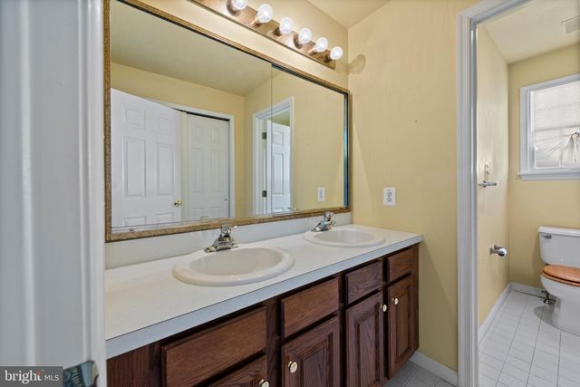 40 JOSEPH DR, Sewell, NJ 08080