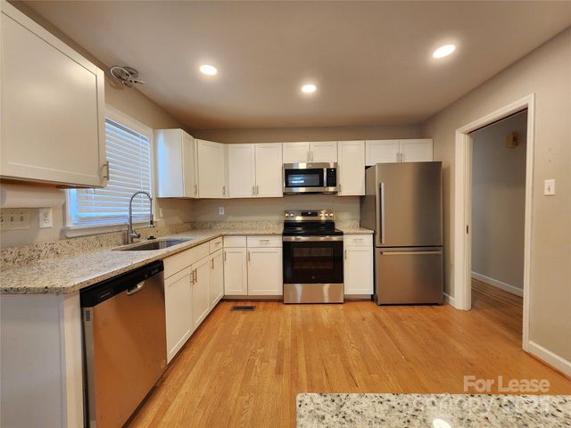 6618 Hartsell Place, Charlotte, NC 28215