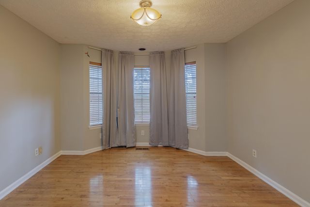 40 E Carolyn Circle, Ringgold, GA 30736