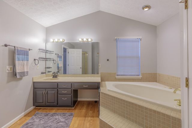 40 E Carolyn Circle, Ringgold, GA 30736