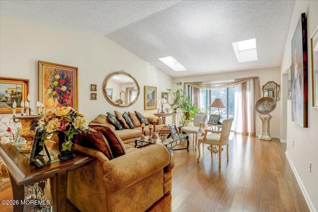 19 Hampton Drive, Marlboro, NJ 07746