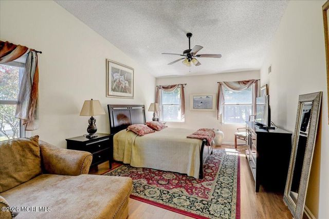 19 Hampton Drive, Marlboro, NJ 07746