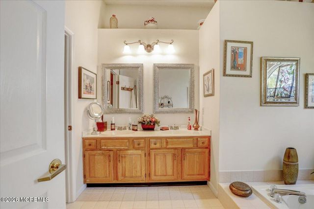 19 Hampton Drive, Marlboro, NJ 07746