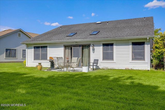 19 Hampton Drive, Marlboro, NJ 07746