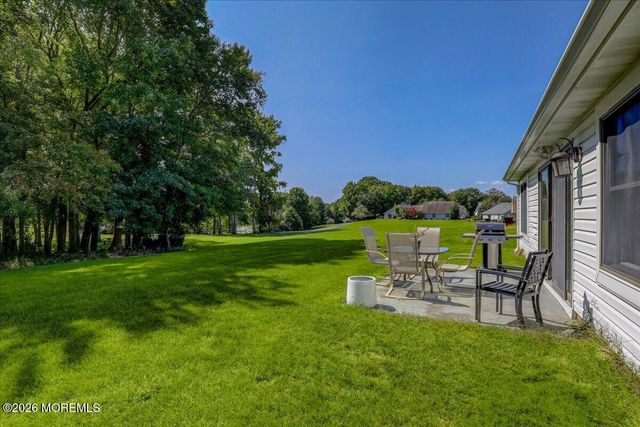 19 Hampton Drive, Marlboro, NJ 07746