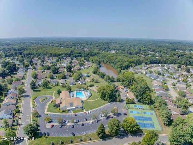 19 Hampton Drive, Marlboro, NJ 07746