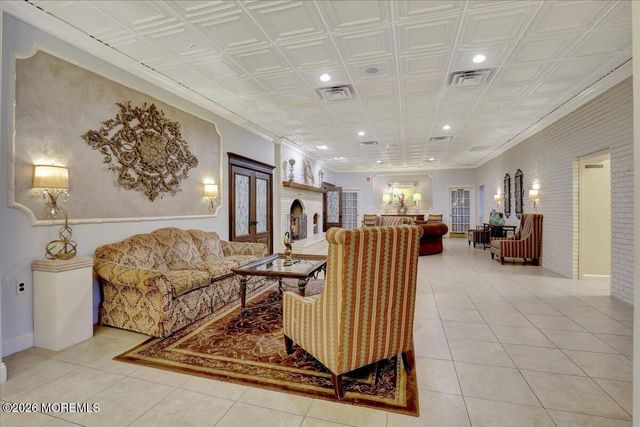 19 Hampton Drive, Marlboro, NJ 07746