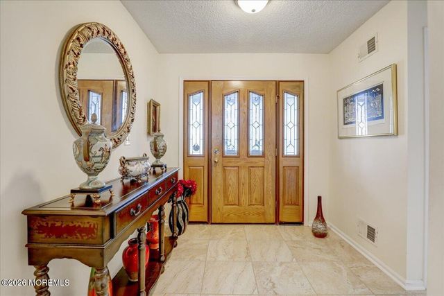 19 Hampton Drive, Marlboro, NJ 07746